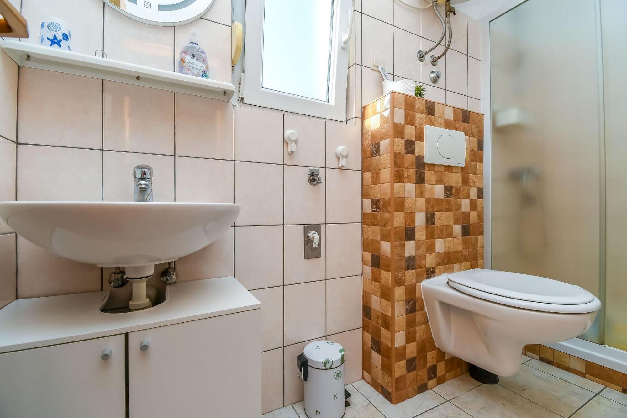 Apartment Mara Трогир Екстериор снимка