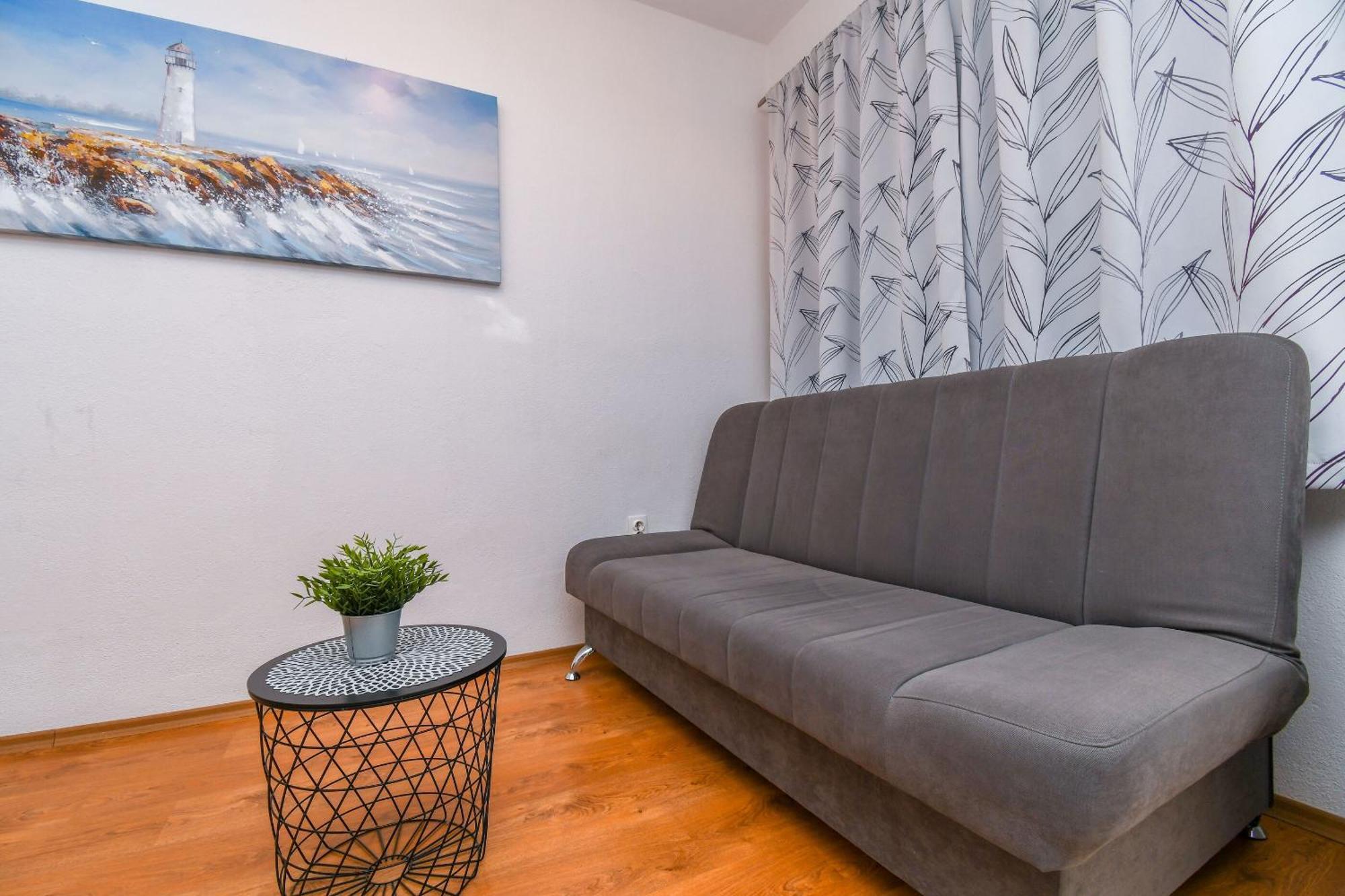 Apartment Mara Трогир Екстериор снимка