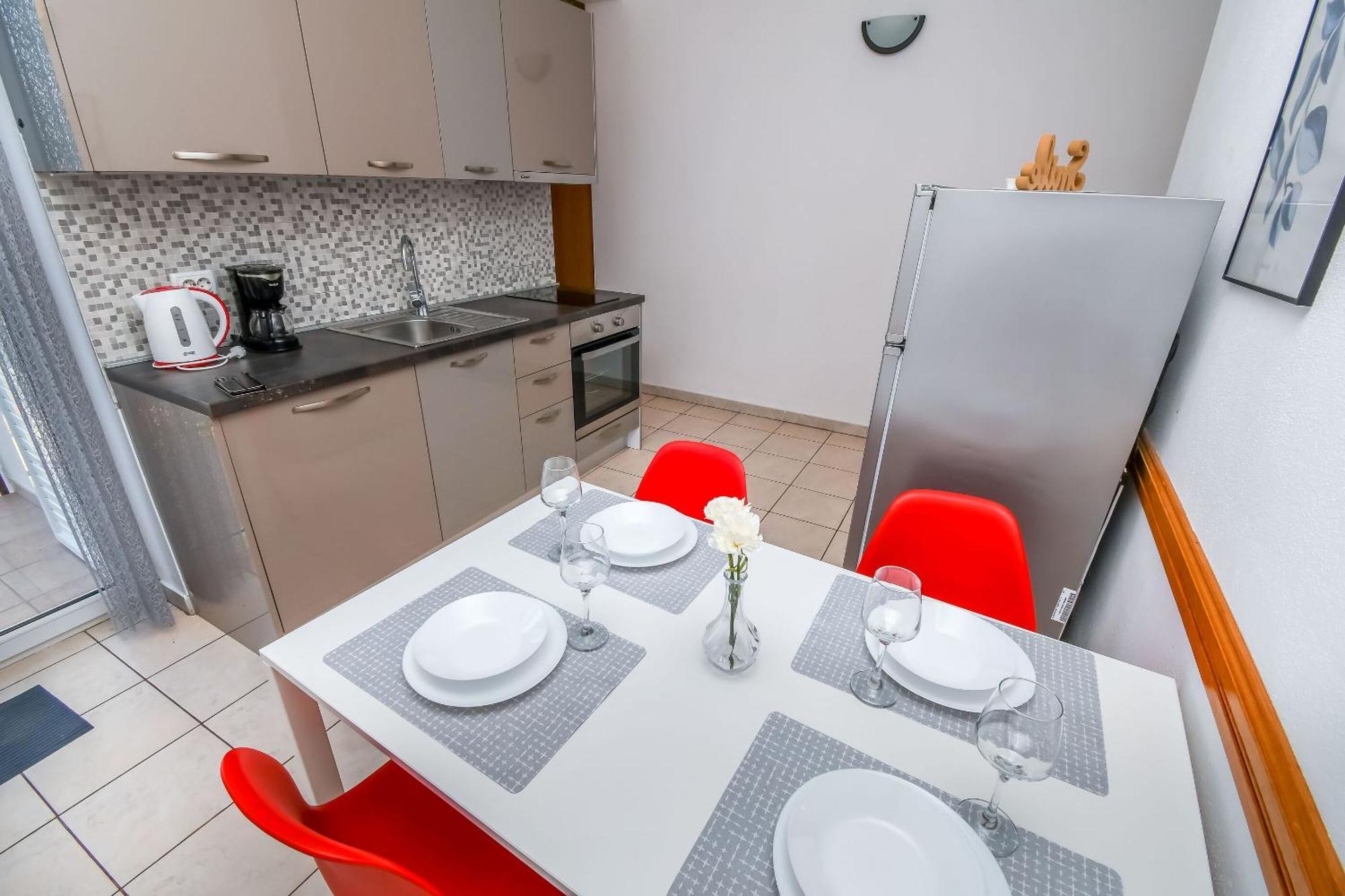 Apartment Mara Трогир Екстериор снимка