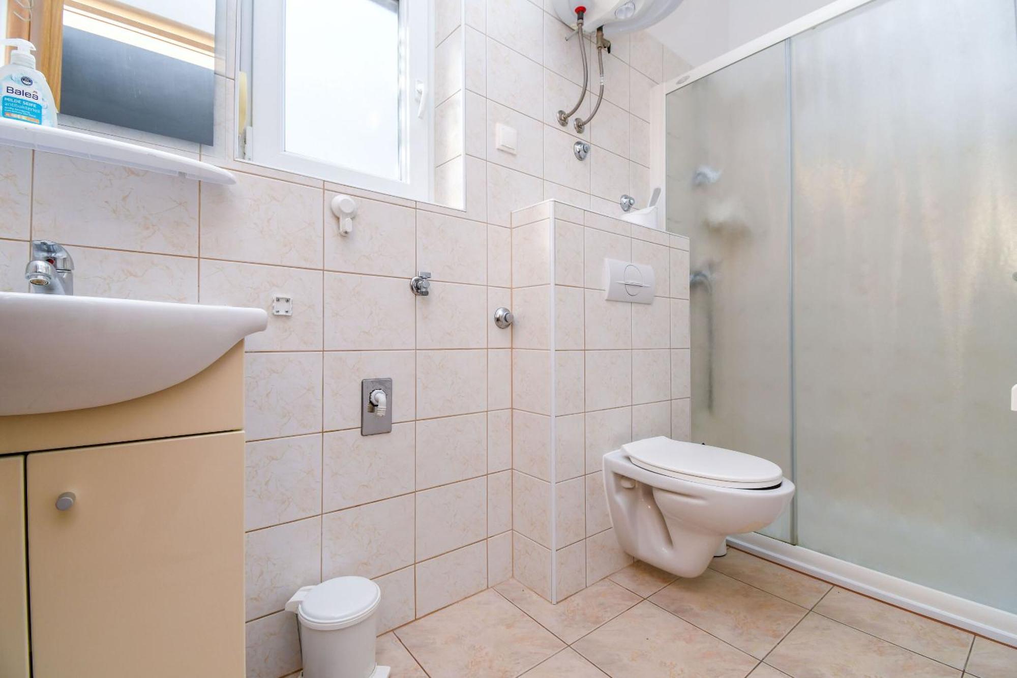 Apartment Mara Трогир Екстериор снимка