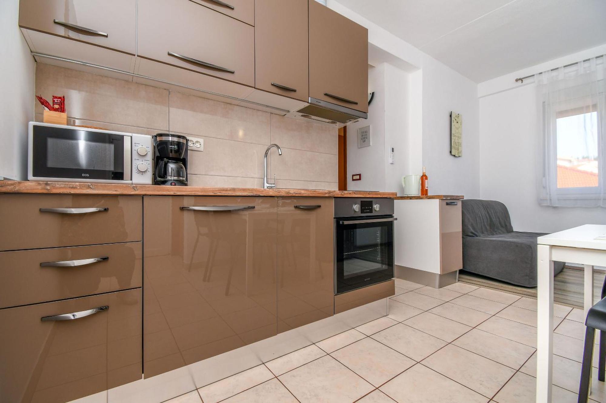Apartment Mara Трогир Екстериор снимка